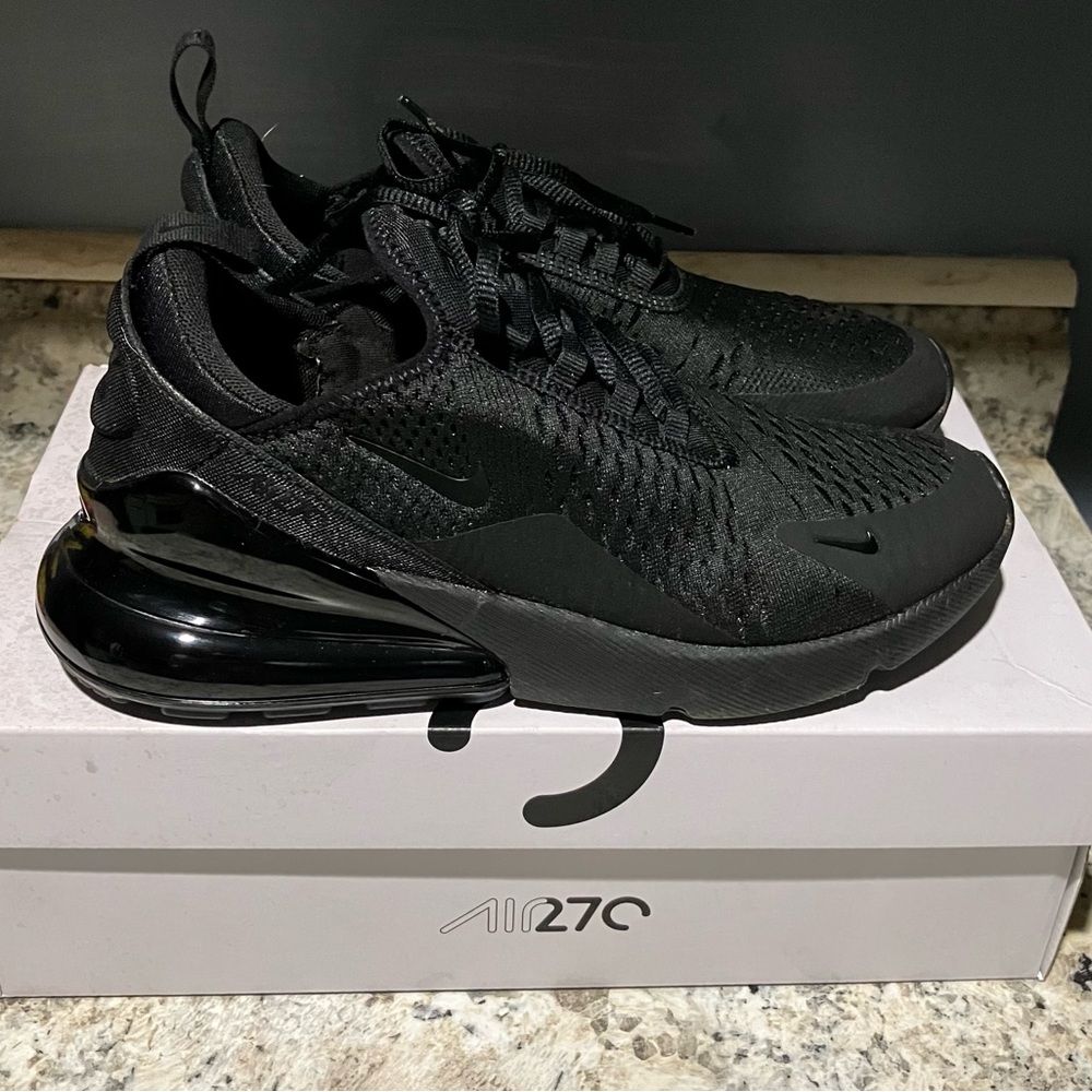 Women’s Nike Air Max 270